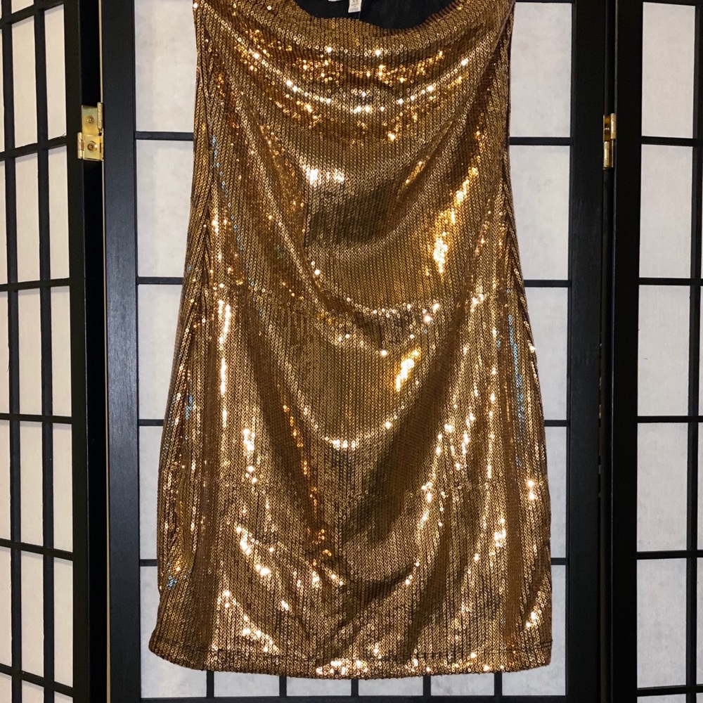 Sparkly gold mini dress, never worn ⭐️